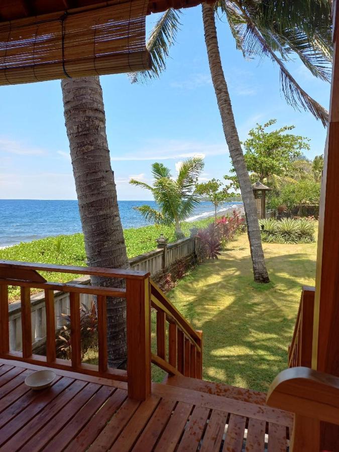 Bali North Beach B&B Tianyar Esterno foto