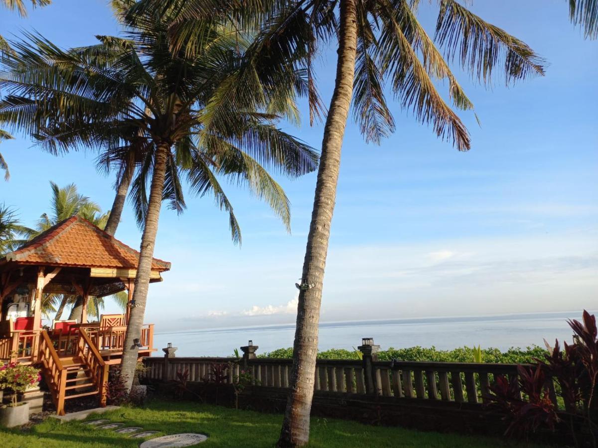 Bali North Beach B&B Tianyar Esterno foto